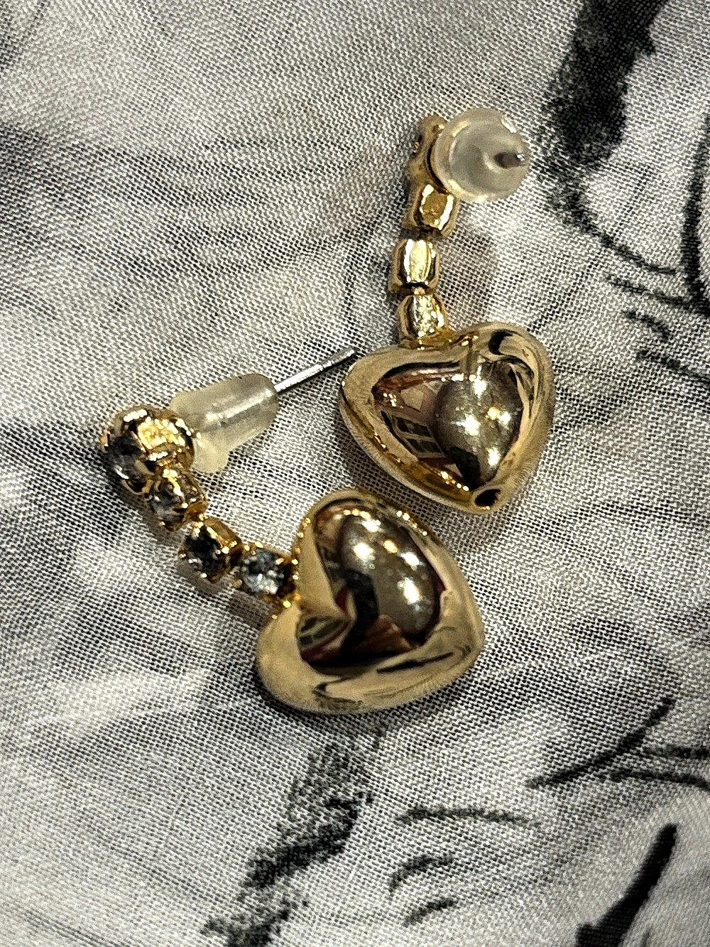 Heart Drop Earrings in Gold Like New